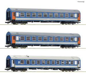 ROCO 74188 - 3 piece set: Passenger coaches D 374/375 "Vindobona/Hungaria", MAV (Set 1)