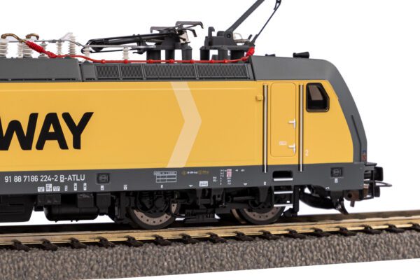 PIKO 21630 - Electric locomotive BR 186 Medway