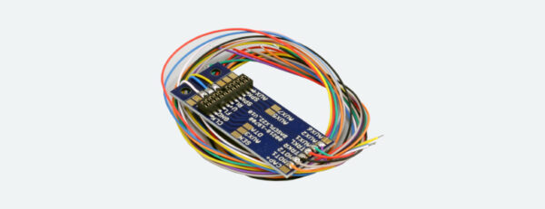 ESU 51958 - Adapterplatine PluX22 for 9 outputs, with soldering pads and wires
